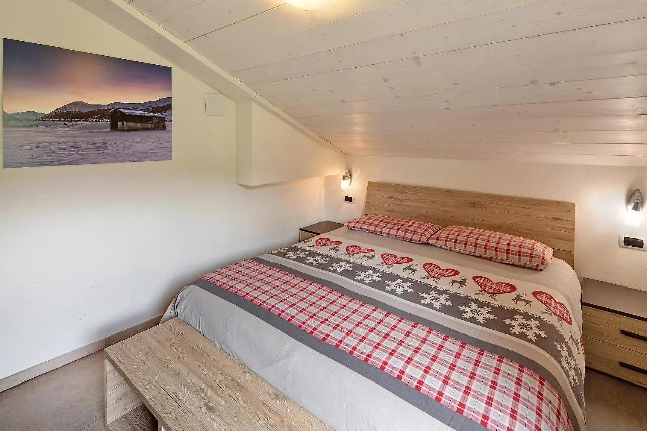 Appartamenti Arcobaleno Bianco Livigno 0*,  Italy
